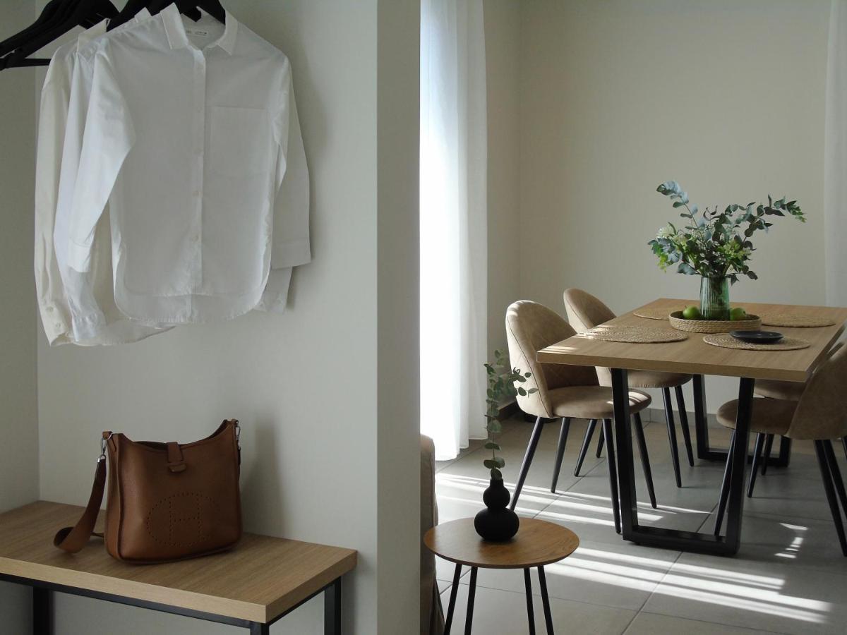 Grey Rose Apartment Kalambaka Bagian luar foto